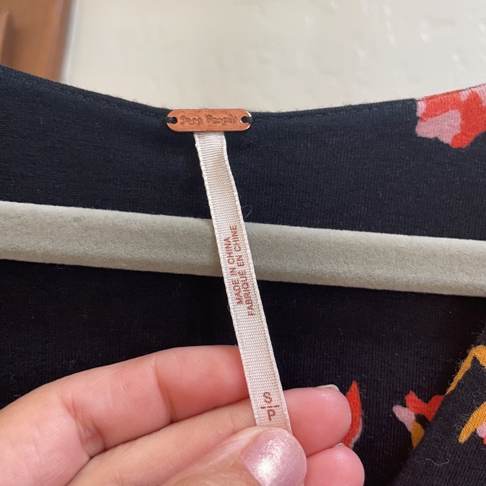 Free people cute shirt sz S - Picture 2 of 6